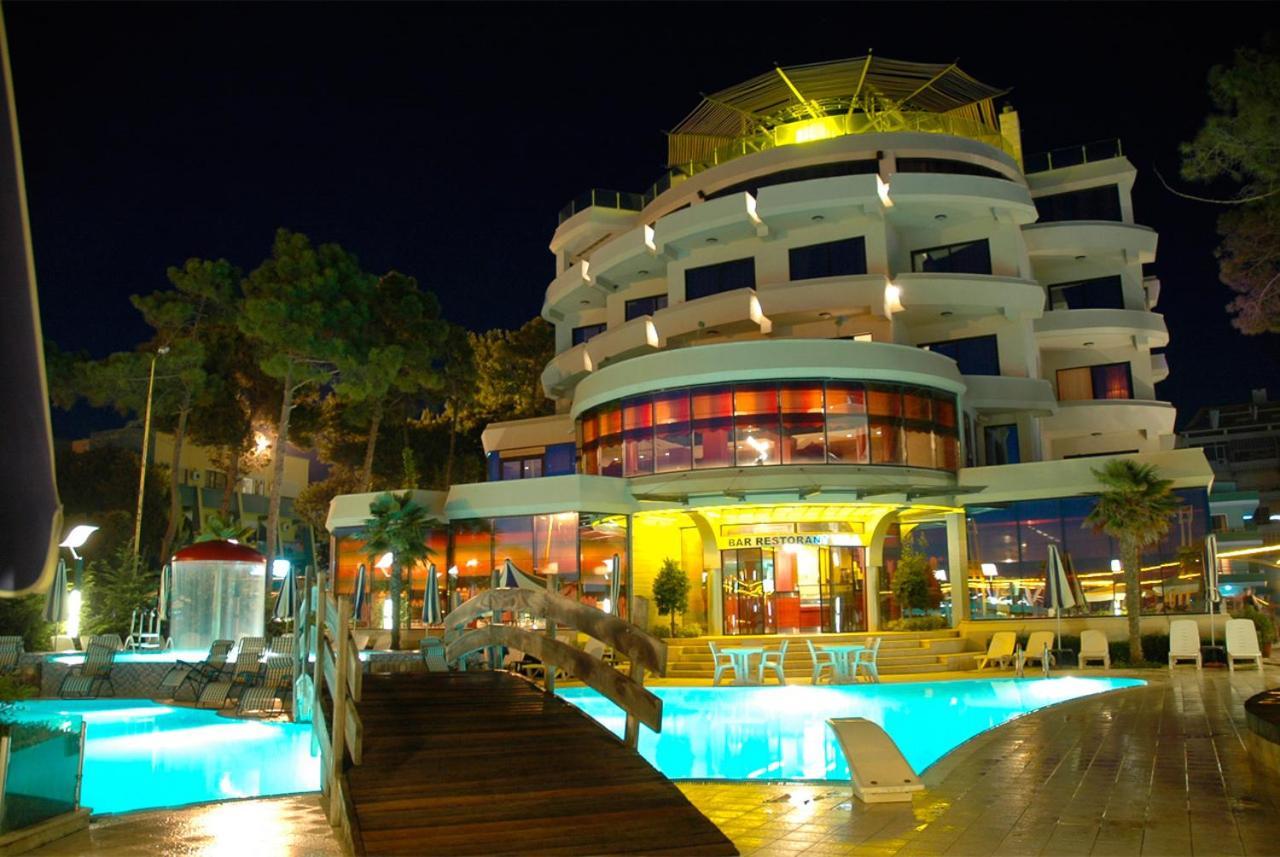 Vela Hotel Restaurant Golem  Ngoại thất bức ảnh