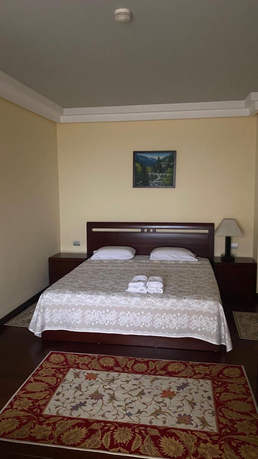 Vela Hotel Restaurant Golem  Ngoại thất bức ảnh